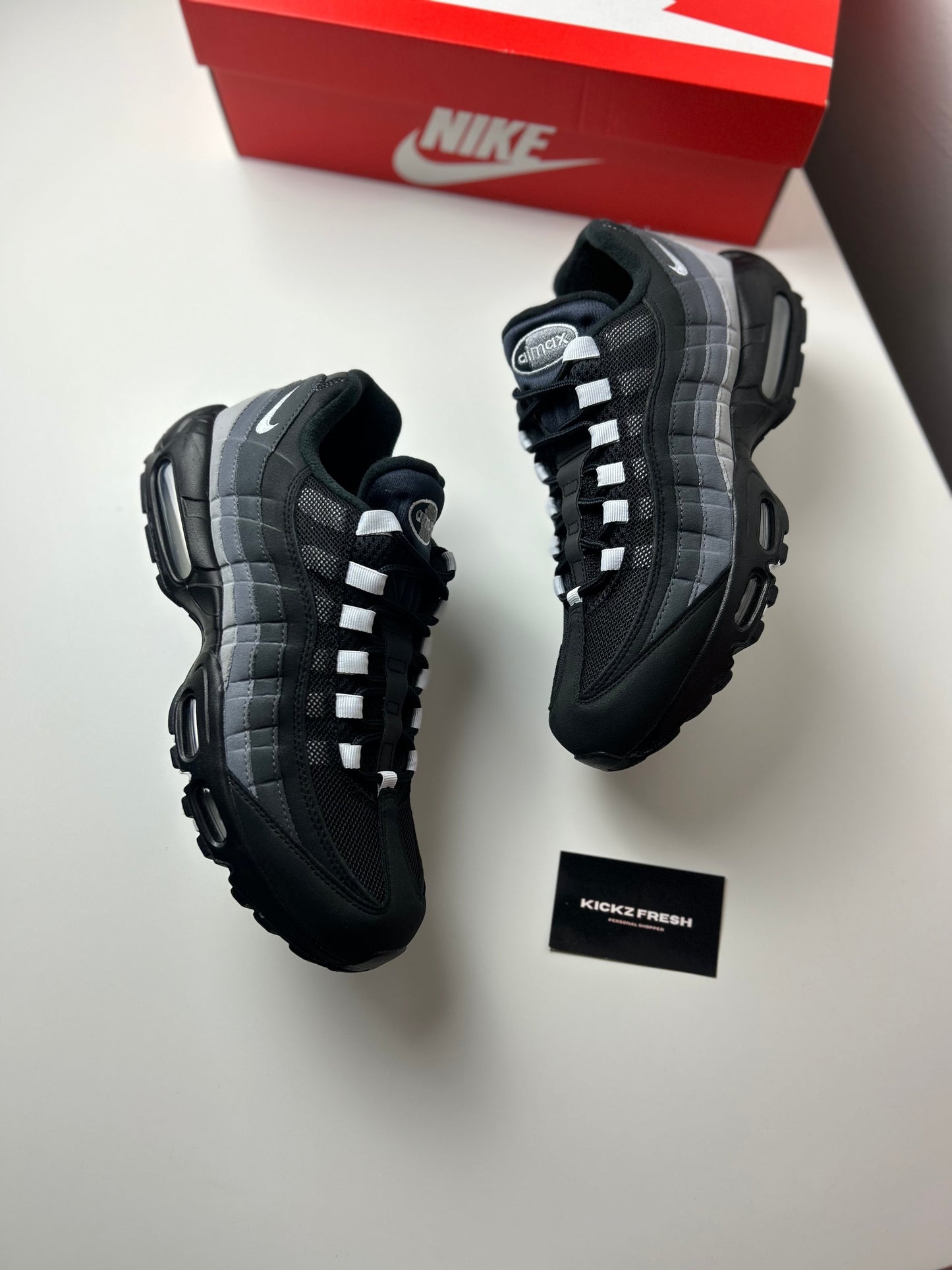 Air Max 95 Black Gradient White